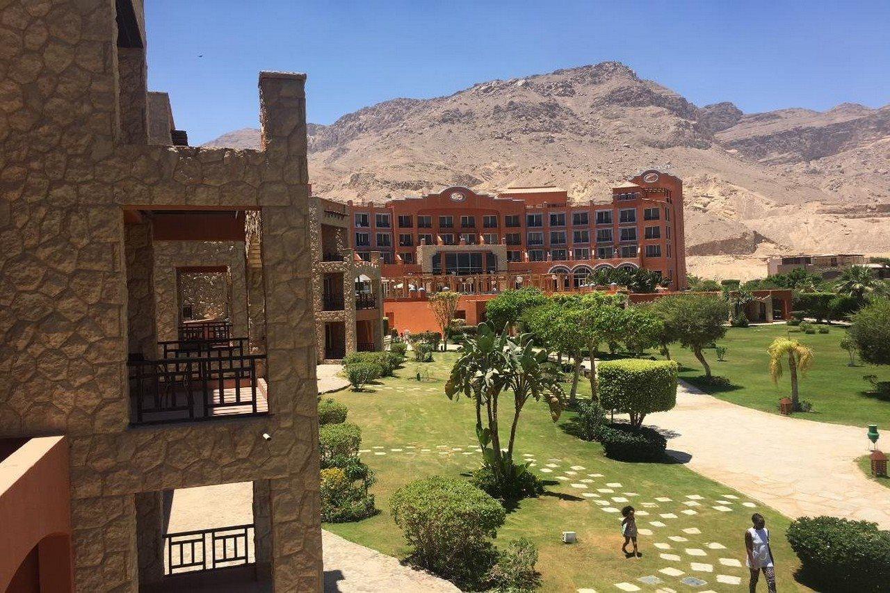 Moevenpick Resort El Sokhna Айн-Сохна Экстерьер фото View of the resort